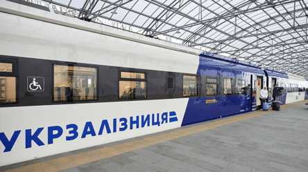 УЗ змінила маршрути поїздів через обстріл Фастова — деталі - 304x171