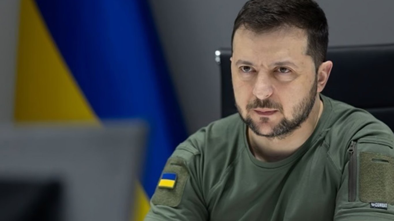 Зеленский отметил самыми высокими наградами украинских воинов