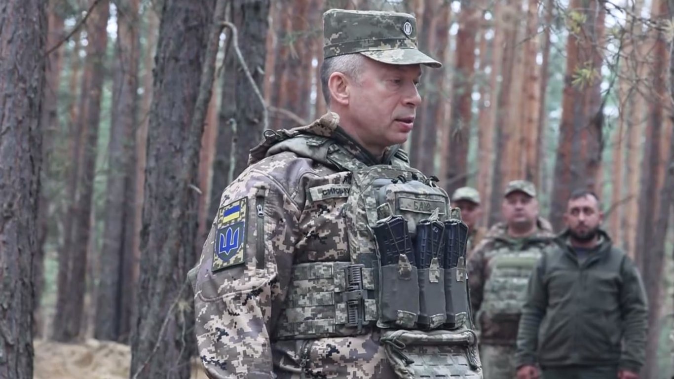 Сырский сообщил об обострении на двух участках фронта