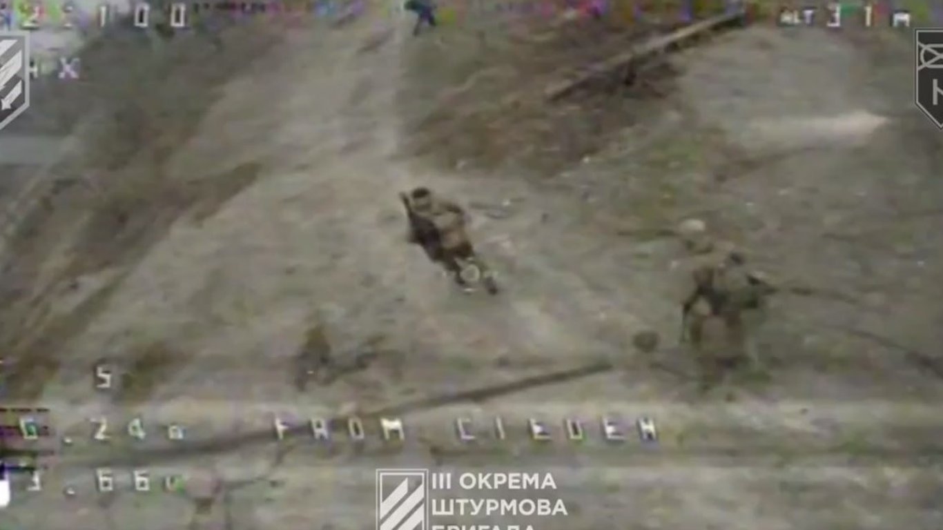 Екскомандир Азову показав кадри знищення особового складу окупантів за допомогою дрона
