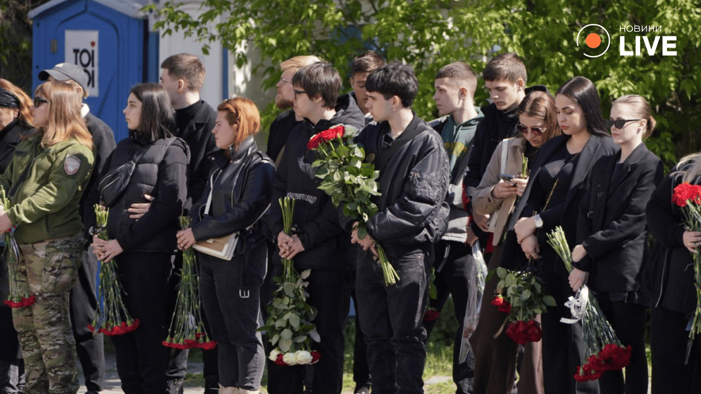 Похорони в Києві обстріл