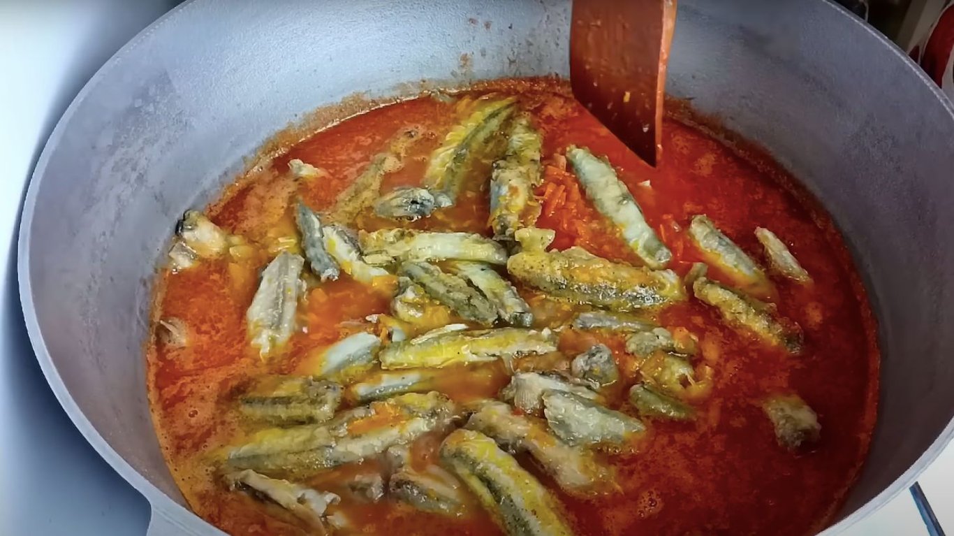 рецепт консерви з мойви в томатному соусі на зиму