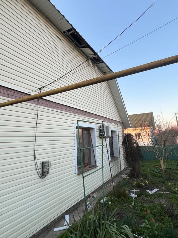 Руйнування після атаки КАБом: Синельниківський район під ворожим вогнем