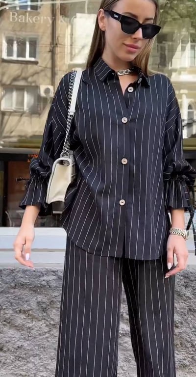 Смужка в одязі додає образу оригінальності