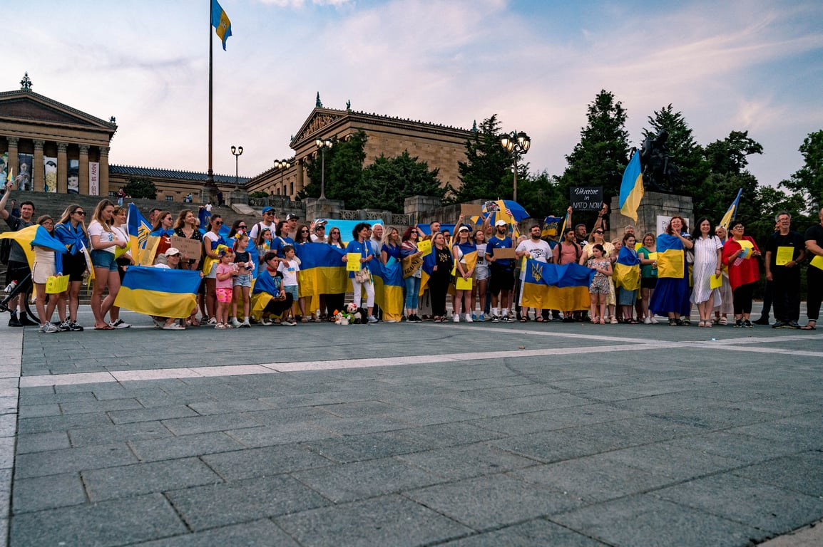 Перед самітом НАТО люди у США вийшли на мітинги проти російської агресії - фото 16