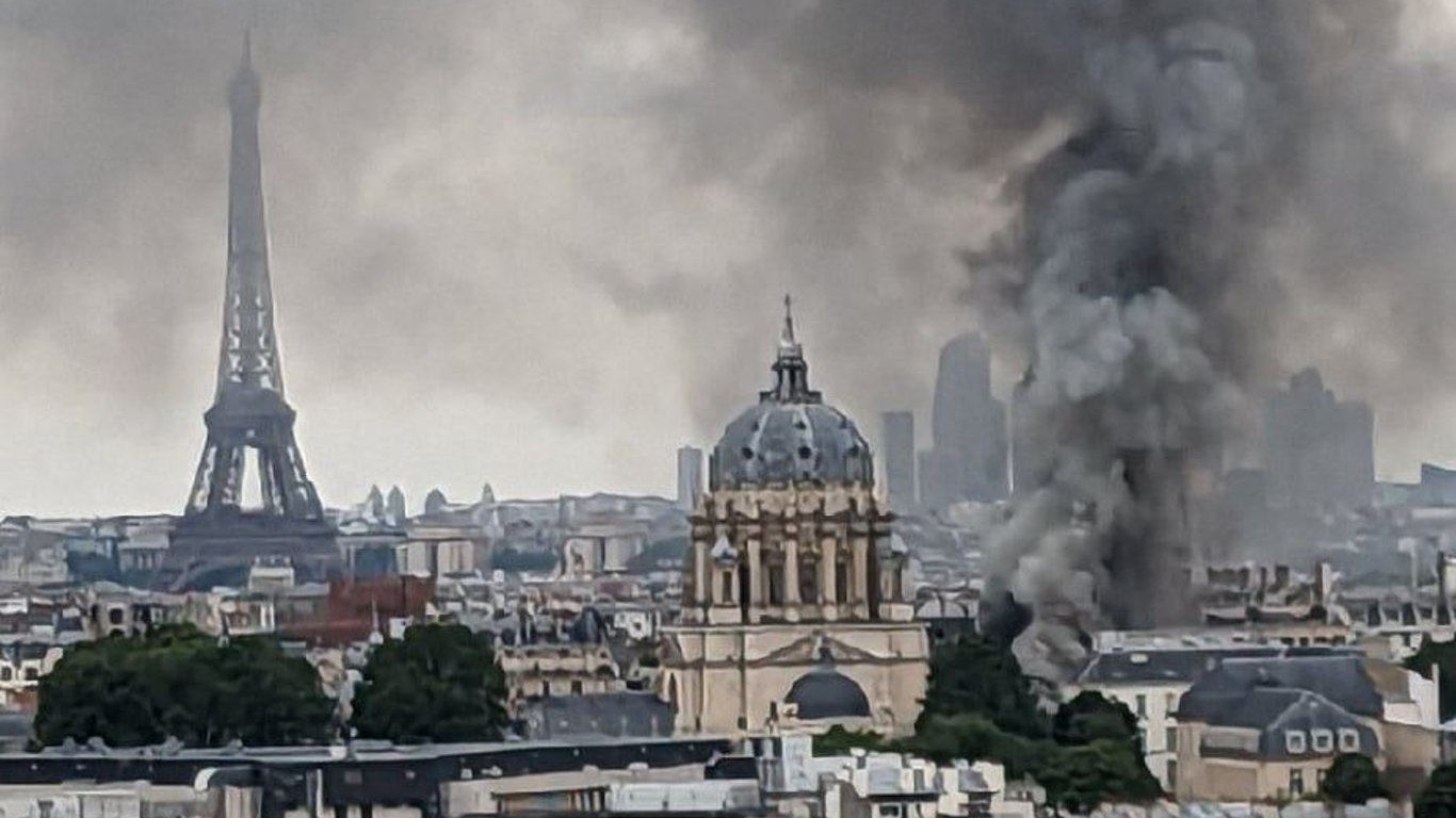 В Париже прогремел мощный взрыв, — СМИ