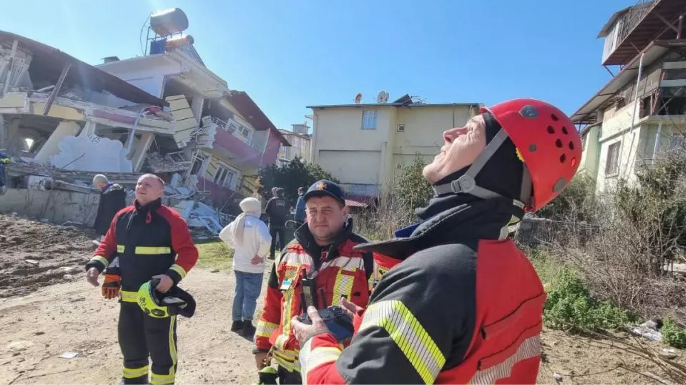 У ДСНС розповіли, як рятували жінку в Туреччині на дев‘ятий день після катастрофи
