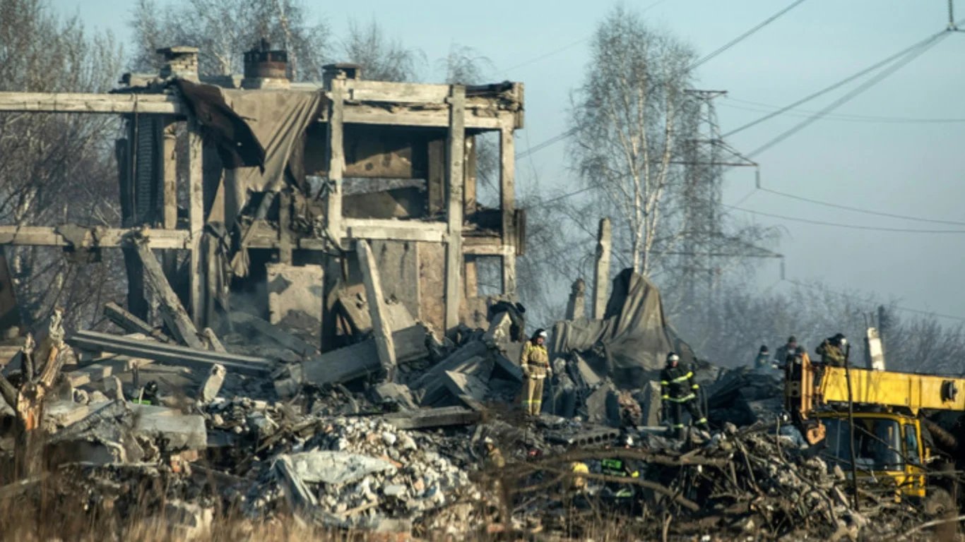 Удар по Макіївці -- ЗСУ прокоментували версію Міноборони рф