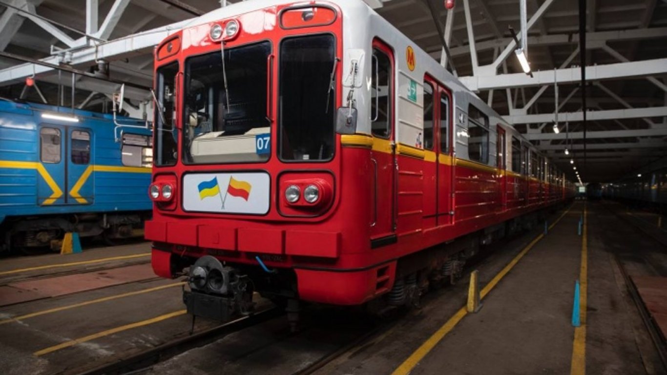 У метро Києва запустять 10 польських вагонів у 2024 році