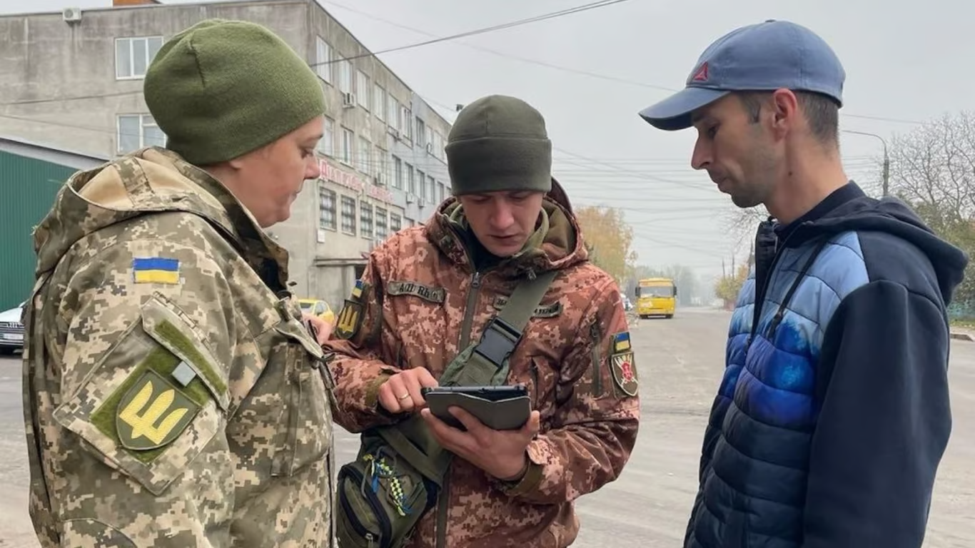 В Минобороны объяснили, что изменится с 18 мая, после вступления в силу закона о мобилизации