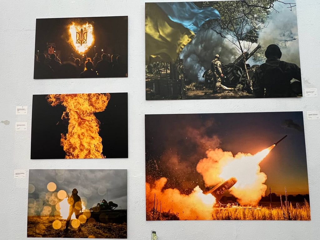 В Киеве открылась впечатляющая выставка об ужасах войны - фото 3