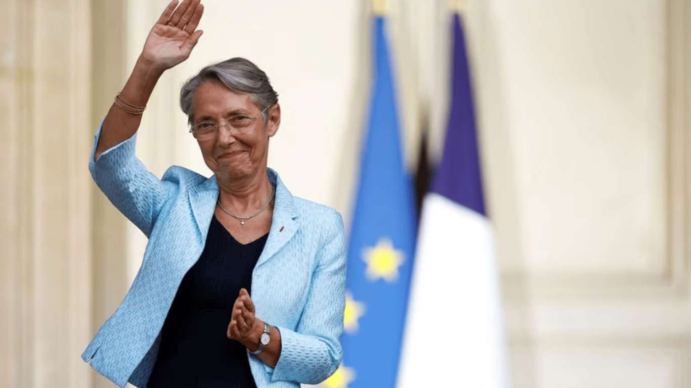 У Франції пішла у відставку очільниця уряду Елізабет Борн