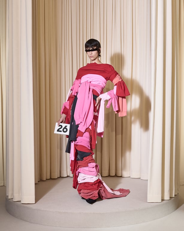 Коллекция Balenciaga Fall 2024 года Couture. Фото: instagram/balenciaga