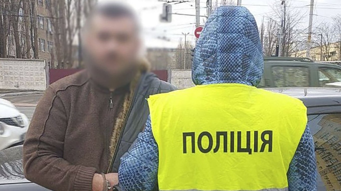 В Киеве задержали серийного злоумышленника, который грабил квартиры