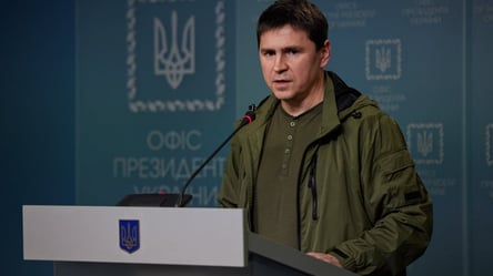 Мобилизация украинцев за границей — Подоляк объяснил, будет ли принудительный призыв - 285x160
