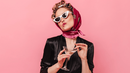 The timeless accessory that elevates any outfit - 285x160