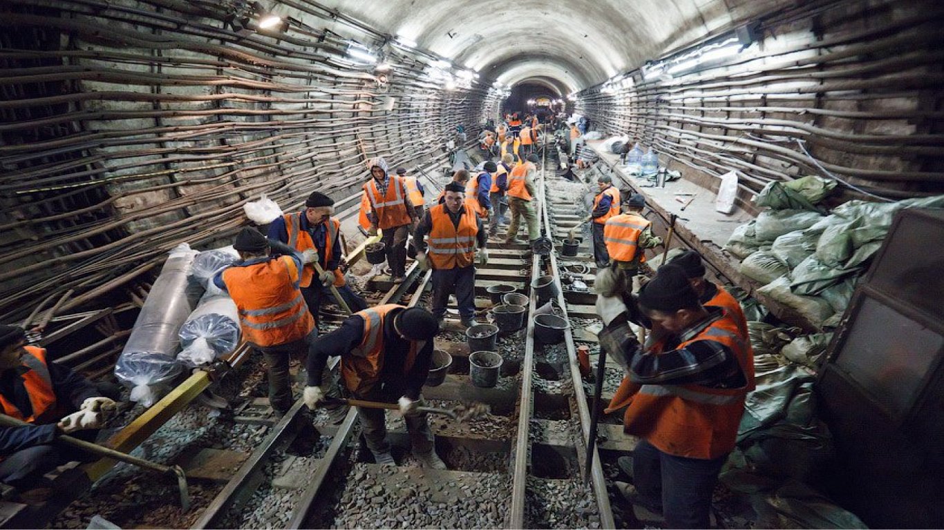 У Києві відновили будівництво метро на Виноградар