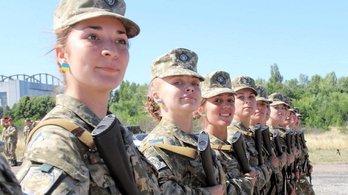 У ЗСУ жінки стали частіше обіймати офіцерські посади
