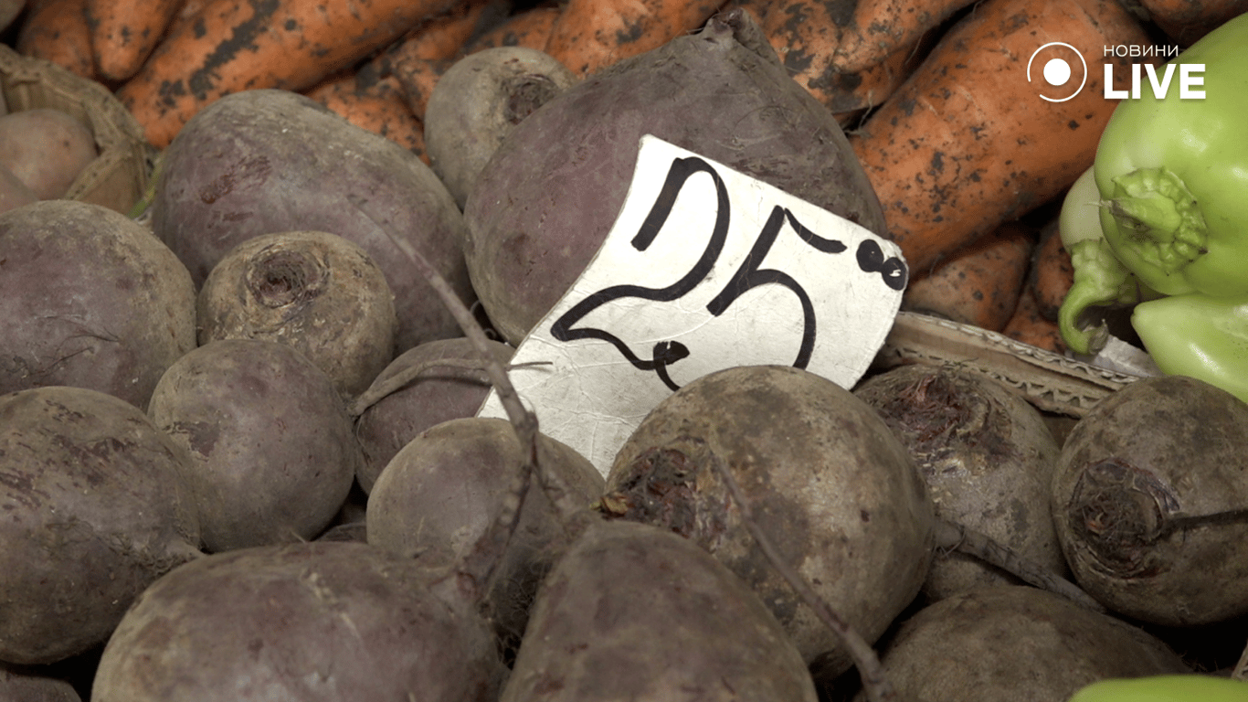 Буряк на прилавку 