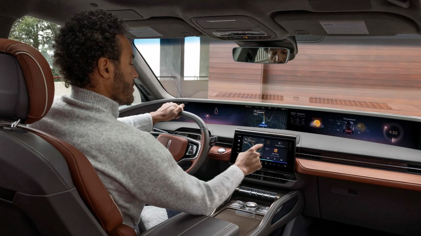 Android на колесах: Ford та Lincoln презентували автомобільну ОС Digital Experience