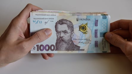 Від зарплати до пенсії — що буде з фінансами українців у жовтні - 285x160