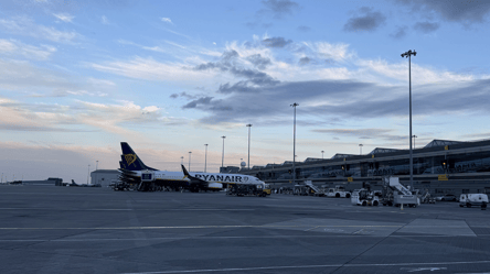 Квитки від 16 євро: Ryanair знизив ціни на осінньо-зимові рейси - 290x166