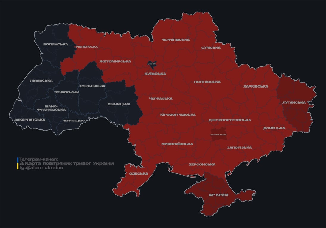 В Одесі чути вибухи — місто атакують дрони - фото 1