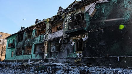 Росіяни обстріляли Донеччину — в поліції показали наслідки атаки - 285x160