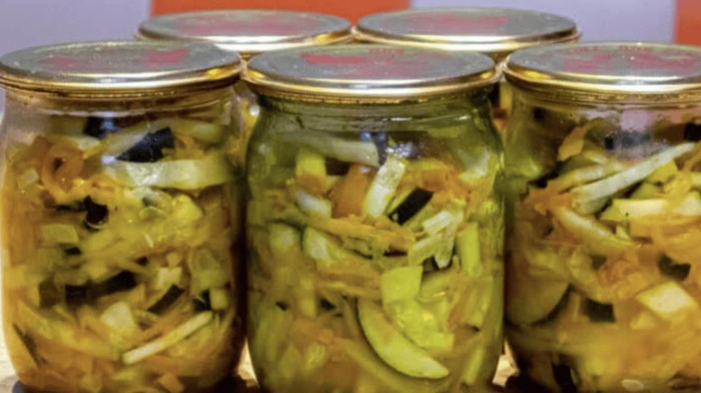 салат з кабачками на зиму рецепт