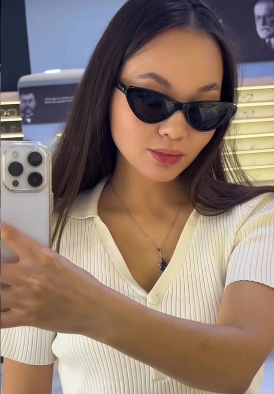 Класичні окулярі, що роками тримаються в трендах