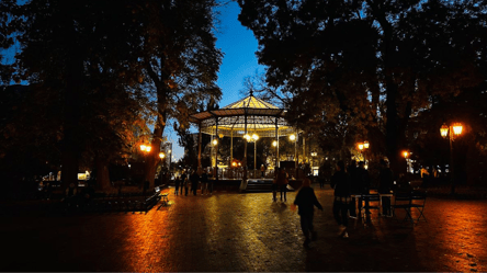 Вимкнення світла в Одесі — як діятимуть графіки завтра - 290x166