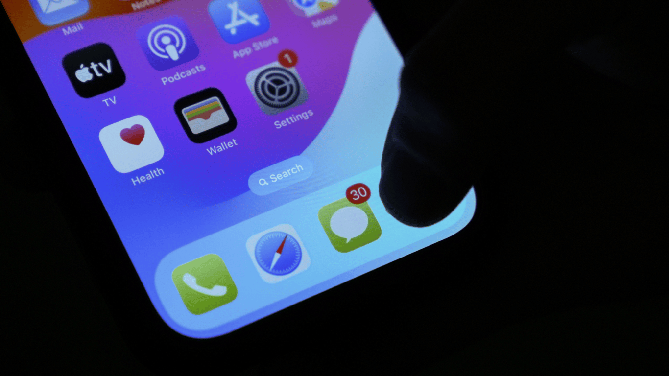 How to mark all messages on your iPhone as read and delete unwanted ones — the easy way