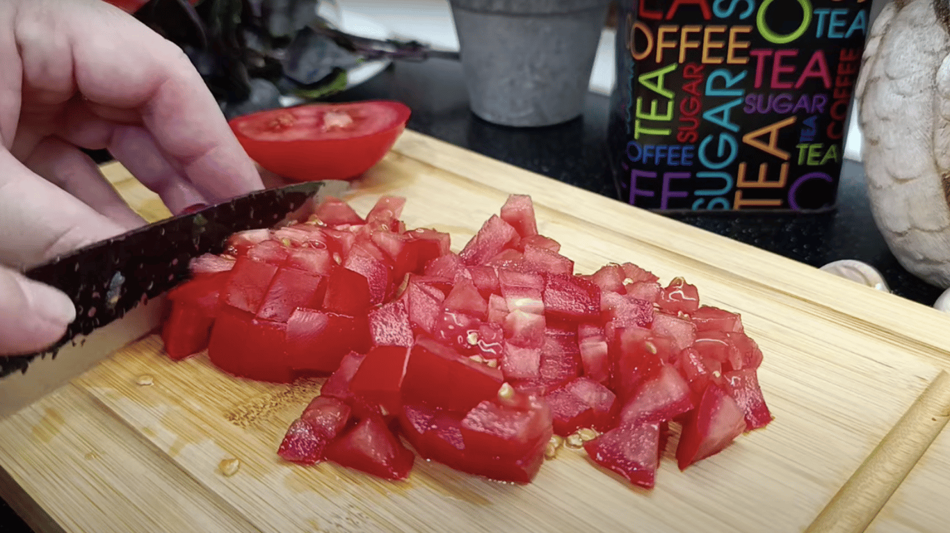 смачний салат з помідорами та сиром