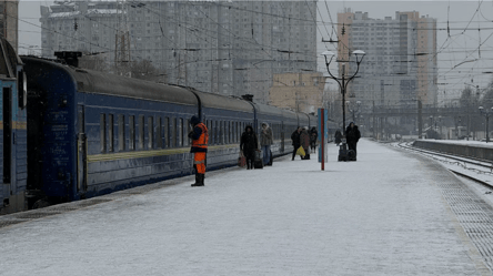 Через небезпеку для пасажирів УЗ змінила маршрути — актуальний рух поїздів - 290x166