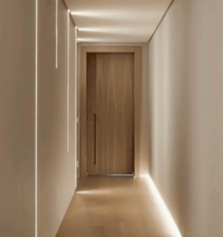 Подсветка плинтуса не лучшее решение для дома