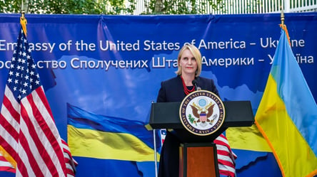 Брінк: Трамп підіграє Путіну та наражає США на небезпеку - 304x171