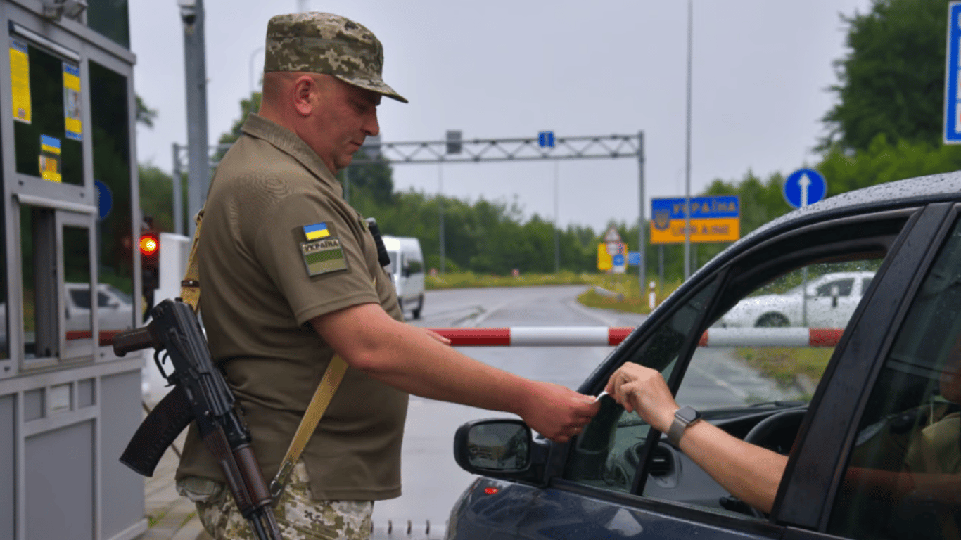 Очереди на границе Украины сегодня 20 июля – где скопление транспорта