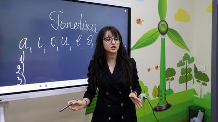 Зарплати вчителів зазнають змін — до чого готуватися з 1 вересня - 285x160