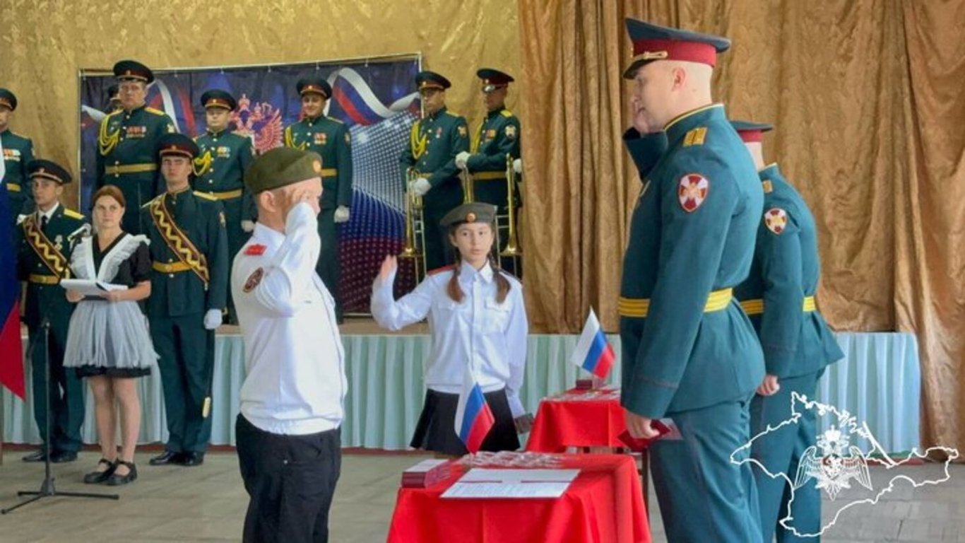 На ВОТ украинских детей готовят к вступлению в ряды армии РФ