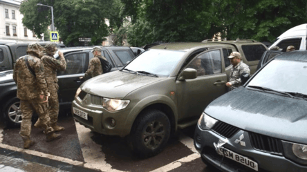 Будут ли изымать у украинцев авто в рамках нового закона о мобилизации — разъяснение Минобороны - 290x166