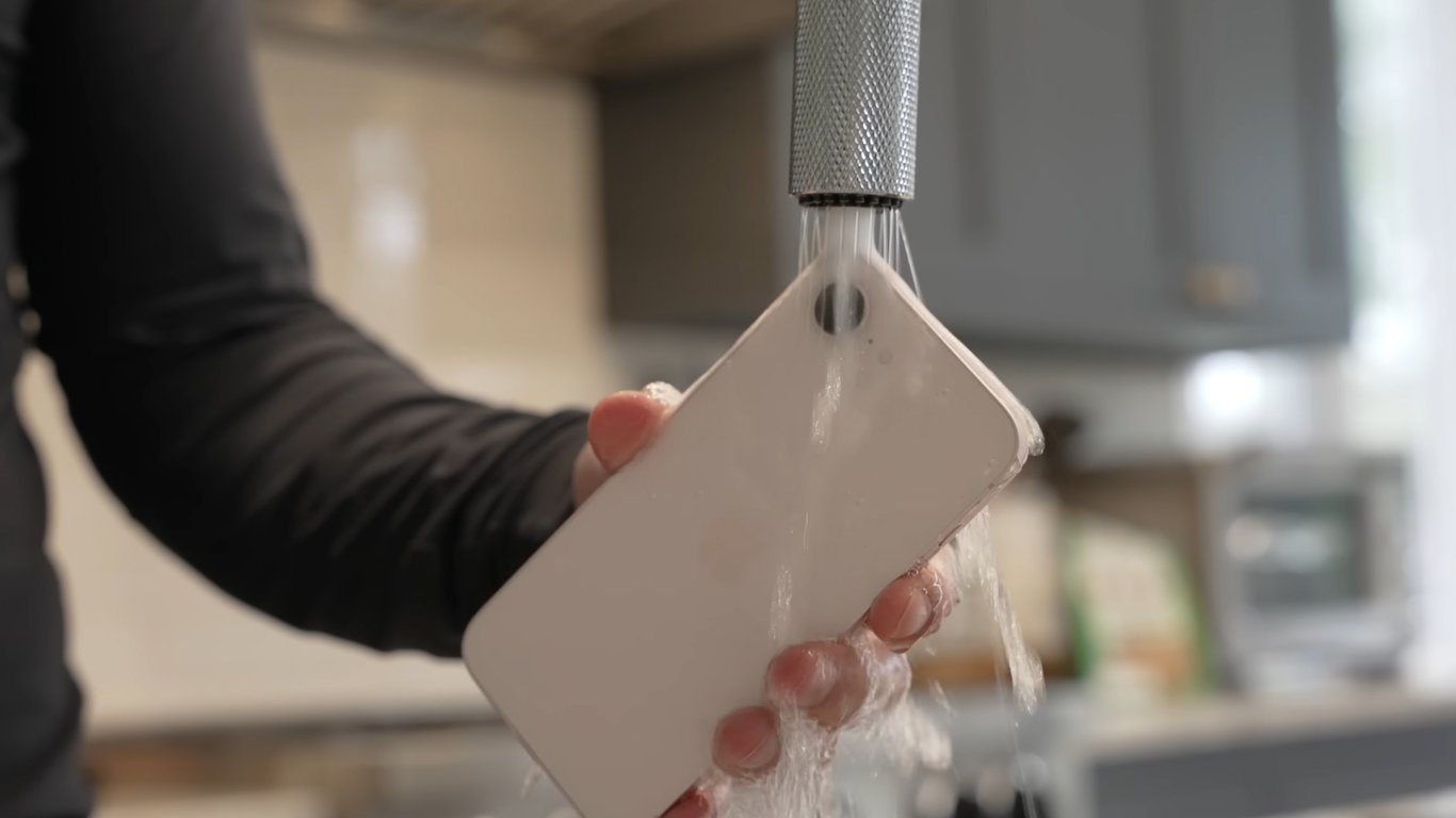 3 міфи про iPhone, у які досі вірять мільйони користувачів