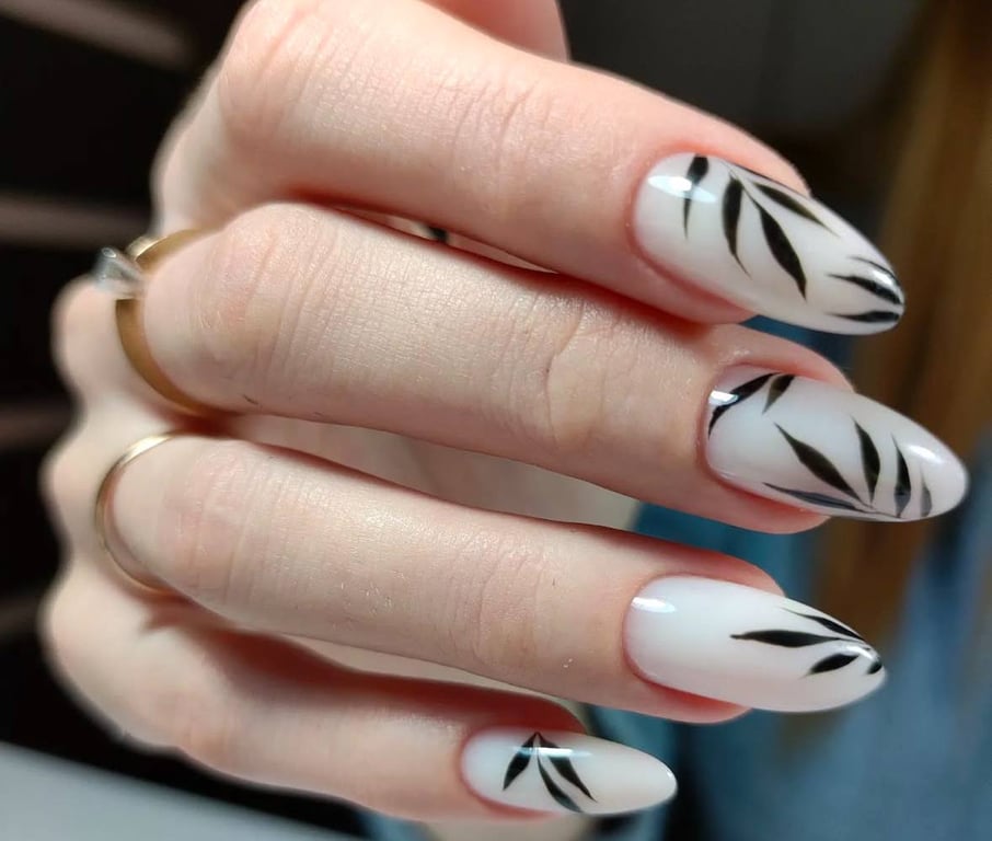 Овальні нігті найбільш популярні