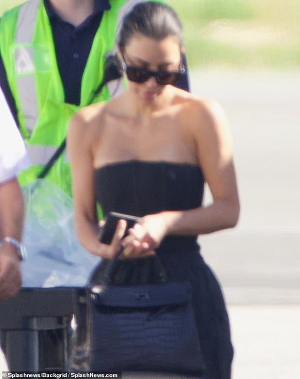 Кім Кардаш'ян підловили із сумочкою за 100 тисяч доларів - фото 2