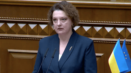 Олеся Отраднова официально вступила в ряды парламента - 285x160