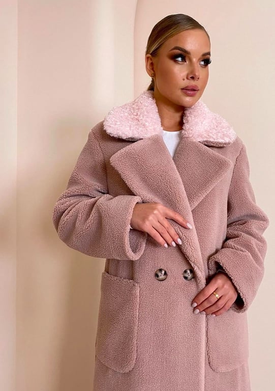 Хутряні коміри мають особливий шарм