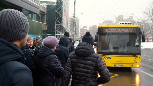 Пільговий проїзд для УБД у 2025 році — чи можуть перевізники вимагати гроші з захисників