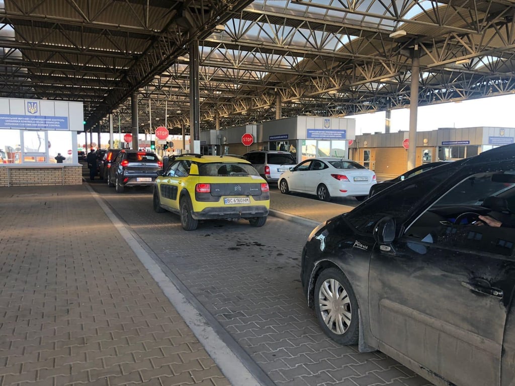 Продать или зарегистрировать — что делать с украинскими авто в ЕС - фото 1