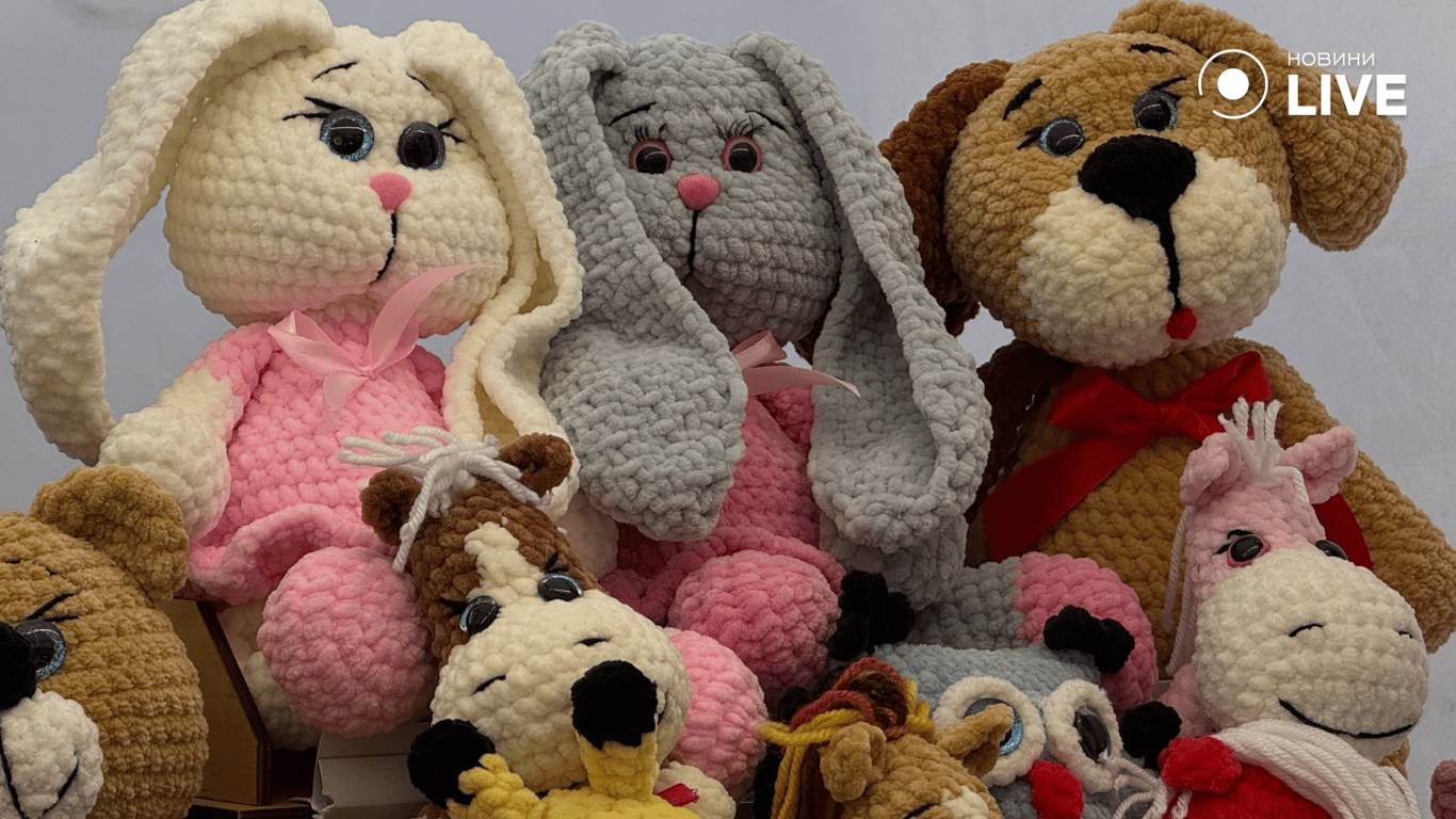 В'язані іграшки