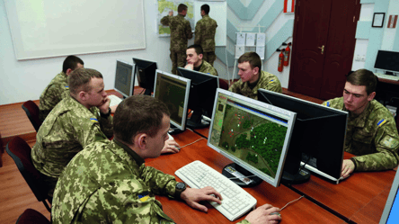 Робота для геймерів та бухгалтерів: які вакансії є в ЗСУ - 290x166