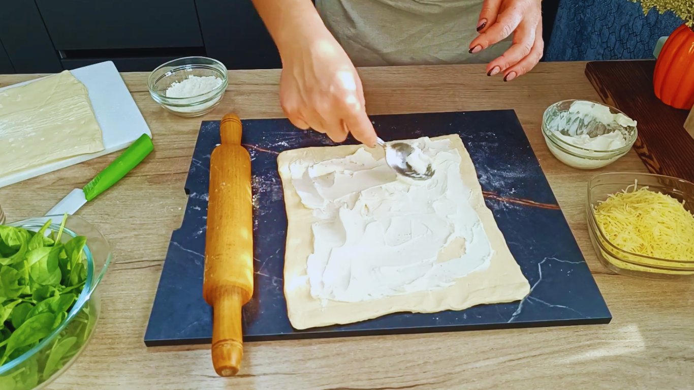 пиріг з листкового тіста